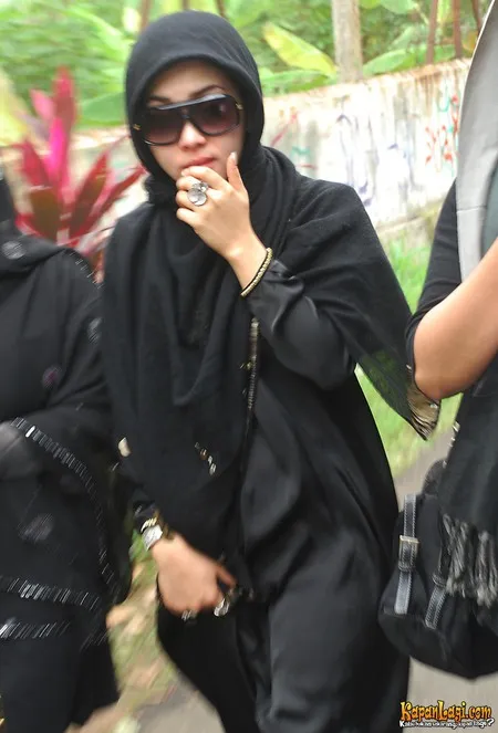 Foto Syahrini