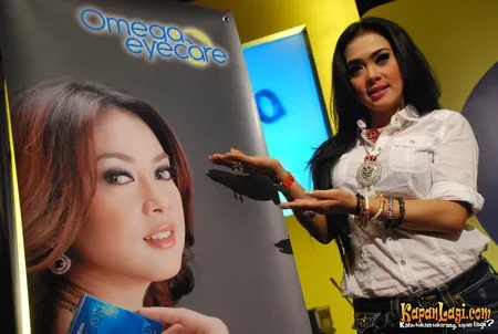 Foto Syahrini