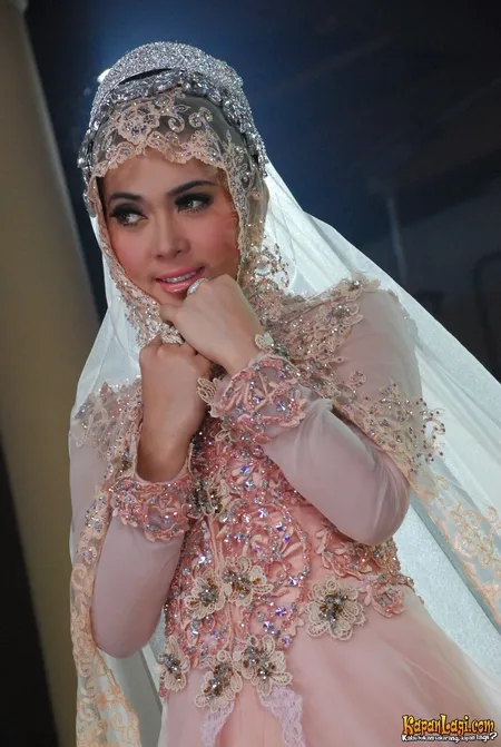 Foto Syahrini