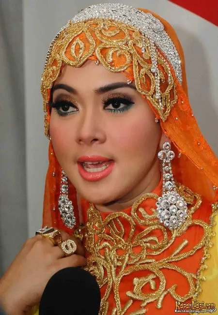 Foto Syahrini