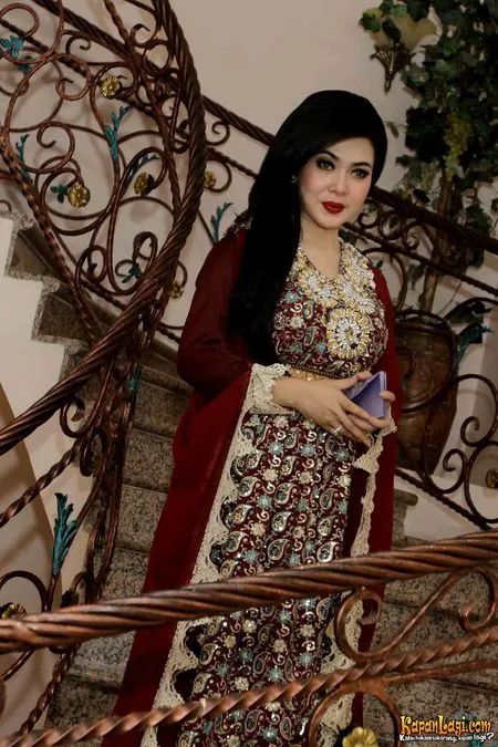 Foto Syahrini. Nomor Foto: 2531