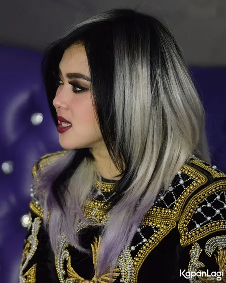 Foto Syahrini