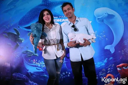 Foto Syahrini