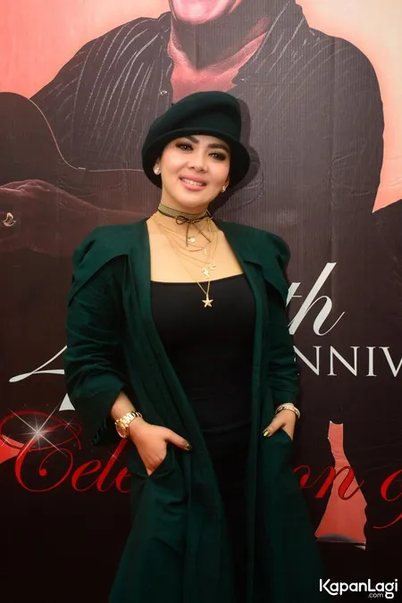 Foto Syahrini