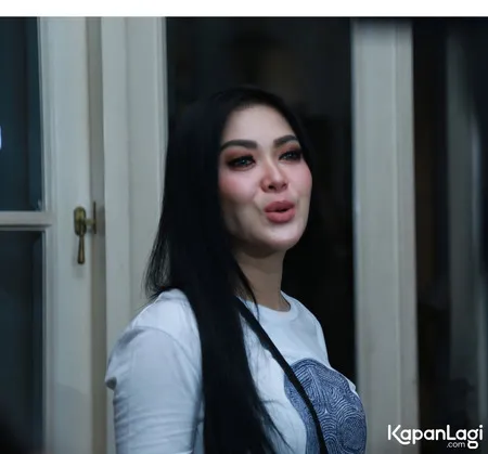 Foto Syahrini