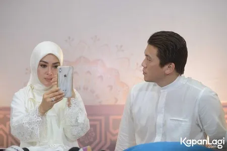 Foto Syahrini