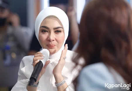 Foto Syahrini