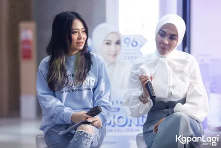 Foto Syahrini