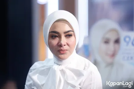 Foto Syahrini