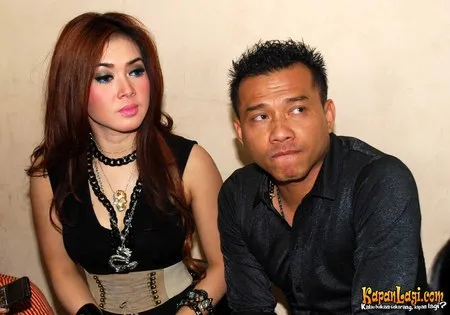 Foto Syahrini