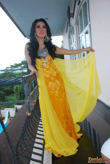 Foto Syahrini