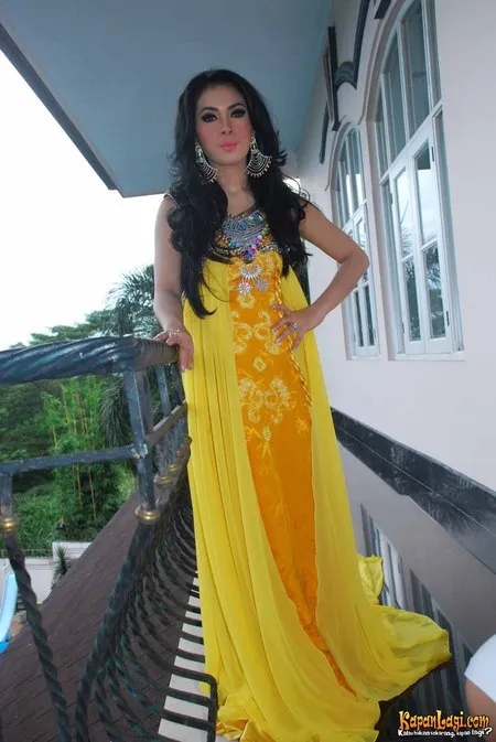 Foto Syahrini