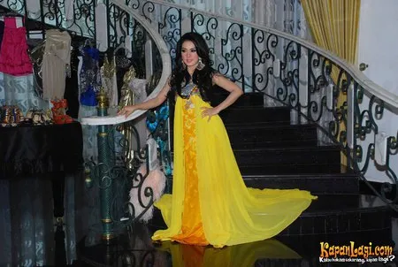 Foto Syahrini