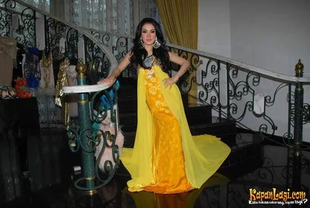 Foto Syahrini