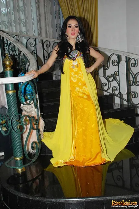 Foto Syahrini