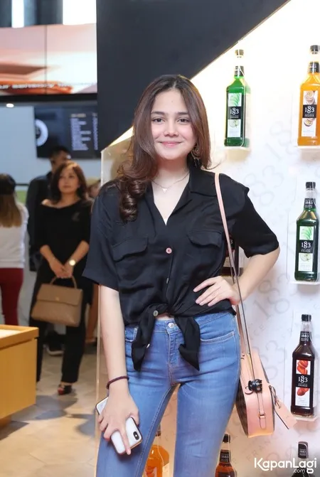 Foto Syifa Hadju