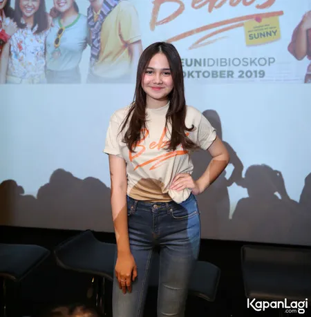 Foto Syifa Hadju