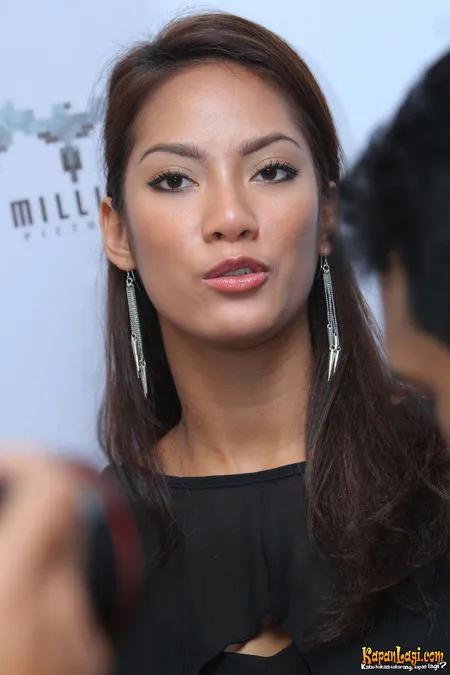 Foto Tara Basro