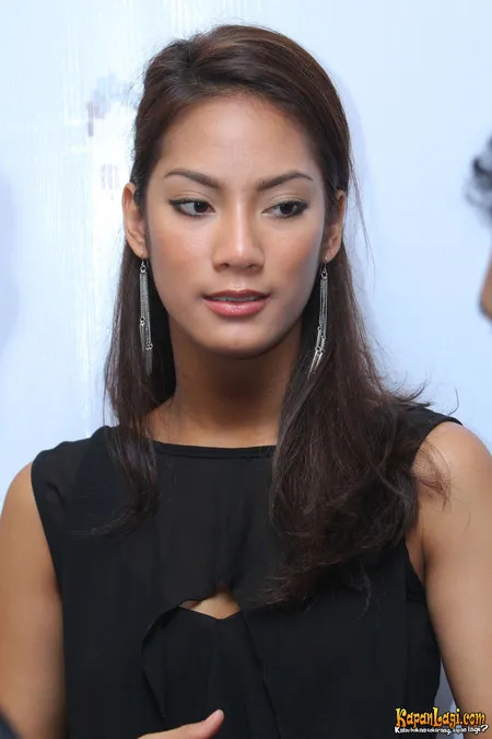 Foto Tara Basro