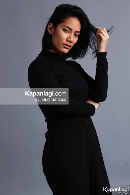 Foto Tara Basro. Nomor Foto: 311