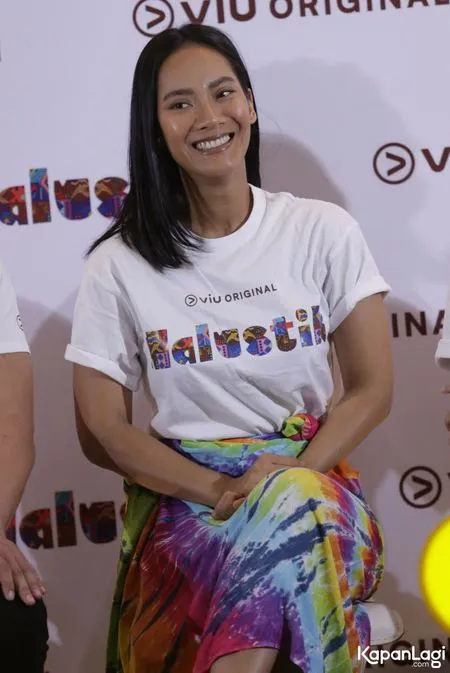 Foto Tara Basro