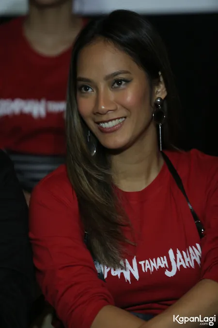 Foto Tara Basro