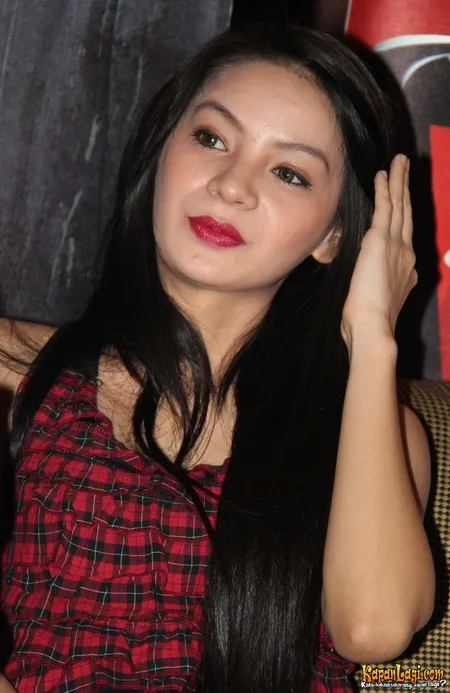 Foto Tasya Djery Emor