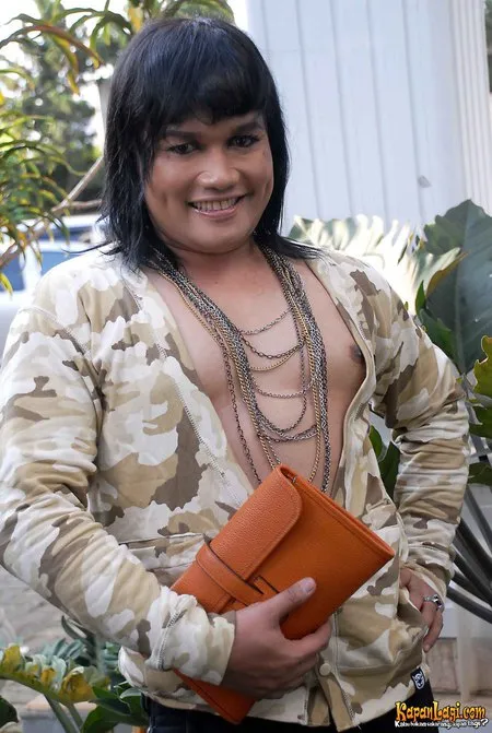 Foto Tata Liem