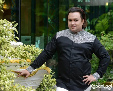 Foto Tata Liem