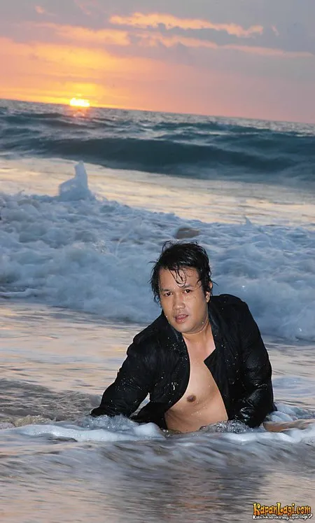 Foto Tata Liem