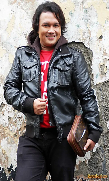 Foto Tata Liem