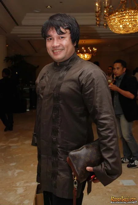 Foto Tata Liem