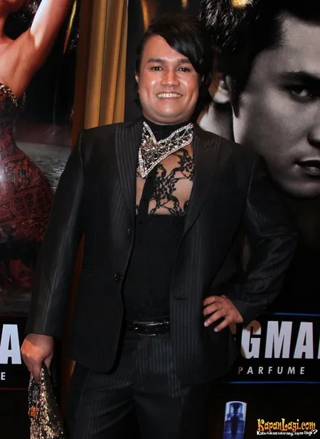 Foto Tata Liem