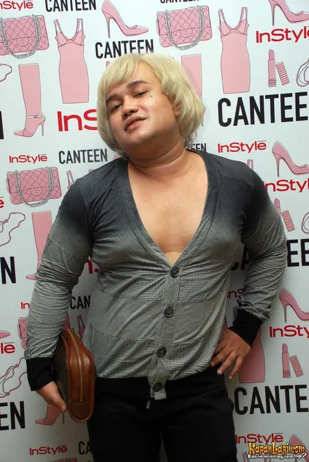 Foto Tata Liem