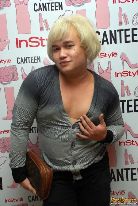 Foto Tata Liem