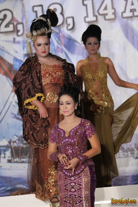 Foto Tata Liem