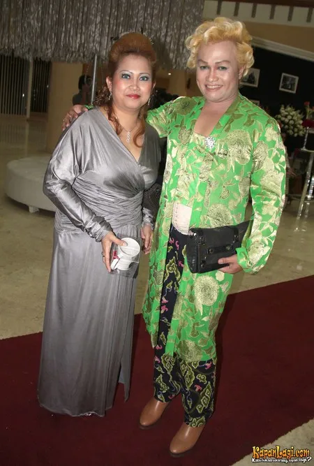 Foto Tata Liem