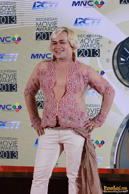 Foto Tata Liem