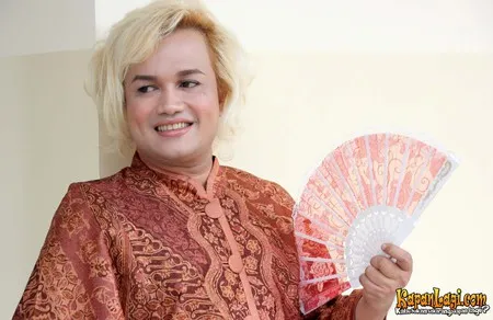 Foto Tata Liem