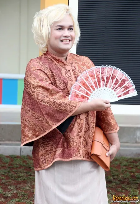 Foto Tata Liem