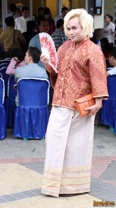 Foto Tata Liem
