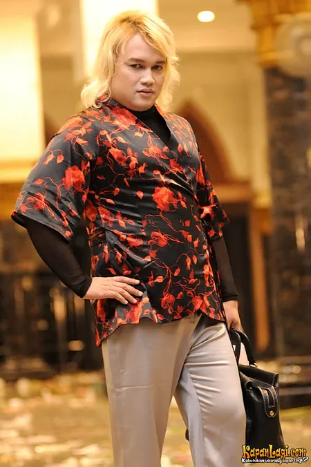 Foto Tata Liem