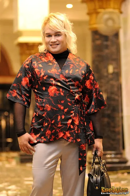 Foto Tata Liem