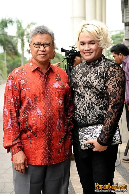 Foto Tata Liem