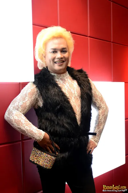 Foto Tata Liem