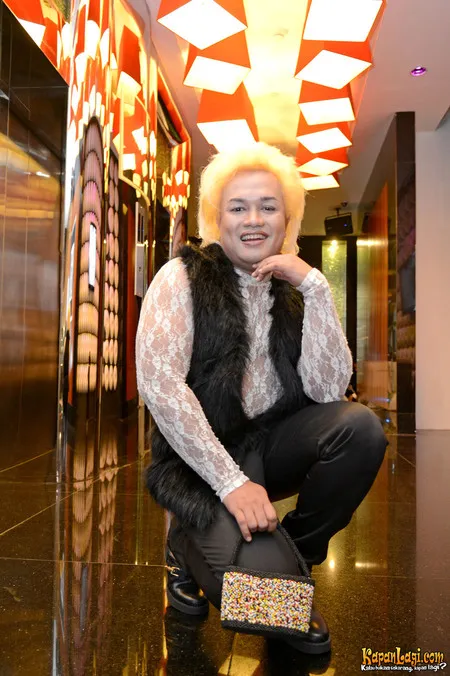 Foto Tata Liem