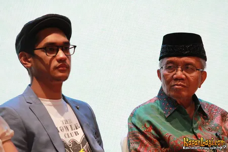 Foto Taufik Ismail