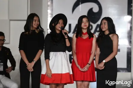 Foto Teenebelle