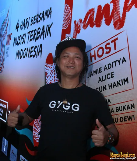 Foto Tepeng Steven Coconut