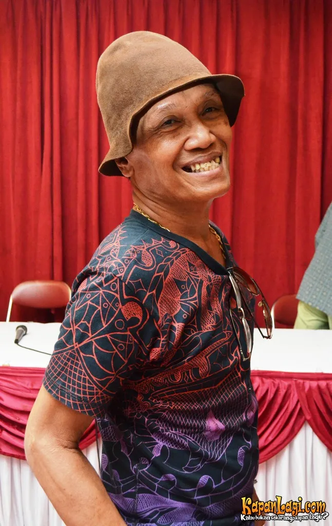 Tessy kini sedang dalam perawatan karena tenggorokannay melepuh setelah menenggak cairan pembersih lantai. (KapanLagi.com®)